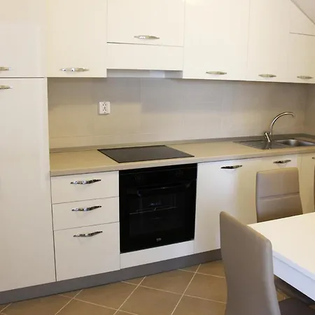 Wing Club Aparthotel 4*