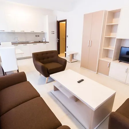 Wing Club Aparthotel 4*