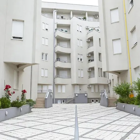 Aparthotel Wing Club Jagodina